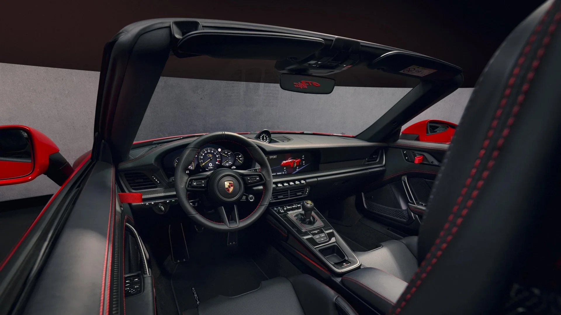 Innenraum des Porsche 911 GT3 S/C mit fahrerorientiertem Cockpit