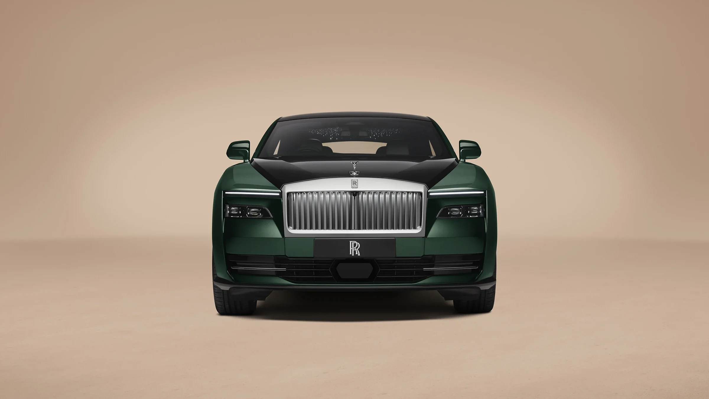 Front des Rolls-Royce Spectre Series II mit Pantheon-Grill